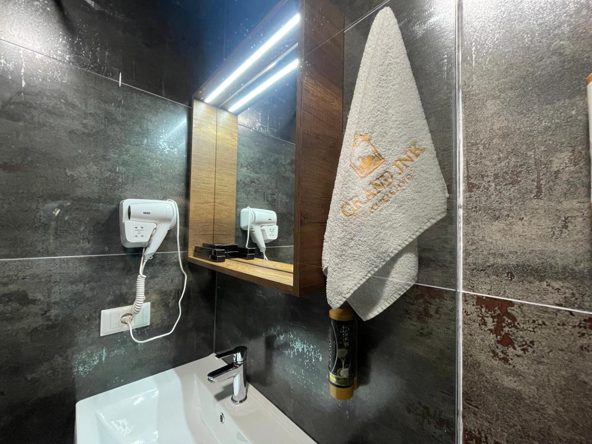 Grand Jnk Boutique Hotel Kukes المظهر الخارجي الصورة